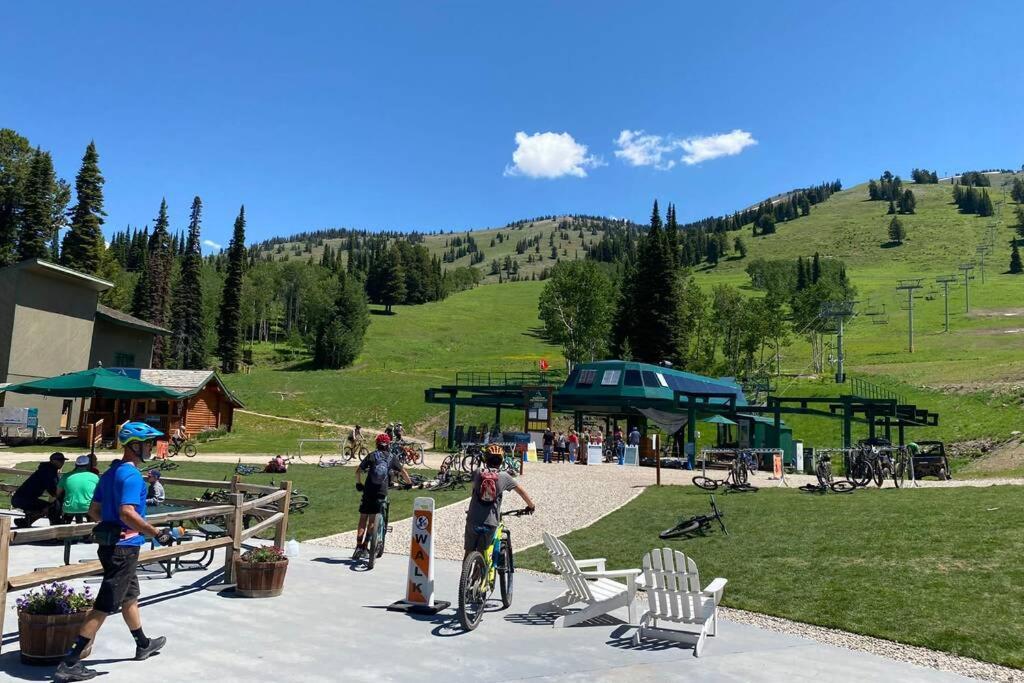 Bear Lair At Teton Valley Idaho Виктор Екстериор снимка